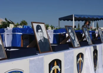 Οι ανατριχιαστικές ιστορίες των αγνοουμένων της Κύπρου: Ένα δόντι ήταν ό,τι απέμεινε από δυο αδέλφια- Παραμένει αδιευκρίνιστη η τύχη 776 ατόμων